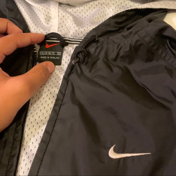 Nike Quarter-Zip Windbreaker 💨 - Picture 2 of 2